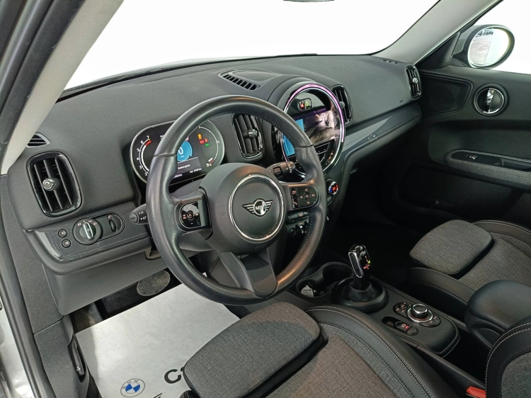10 - MINI Countryman Mini Countryman 1.5 One Classic auto