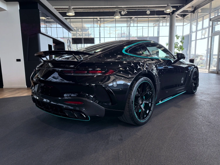 15 - Mercedes AMG GT Coupé Mercedes-AMG GT 63 PRO 4MATIC+ Motorsport Collectors Edition