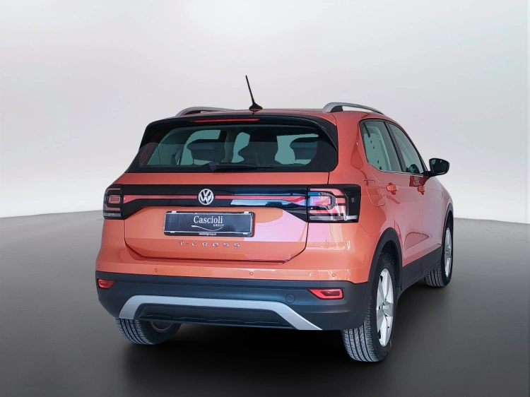 6 - Volkswagen T T-Cross 1.0 tsi Advanced 115cv
