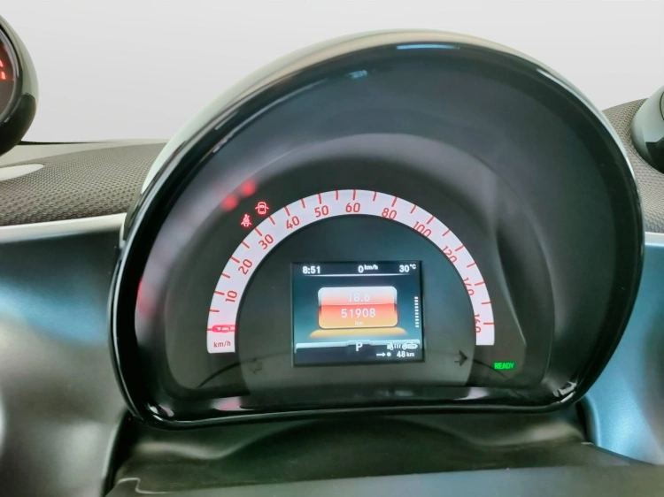 17 - smart fortwo Fortwo eq Passion 22kW