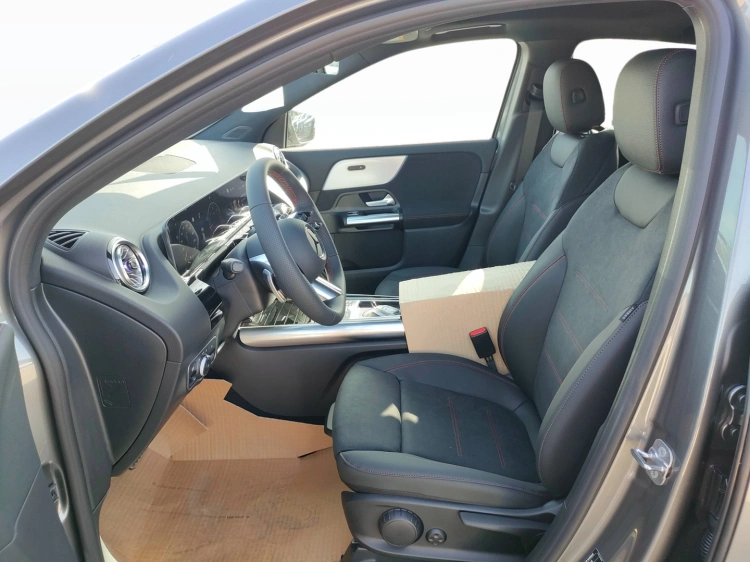 9 - Mercedes-Benz GLA 200 d automatic