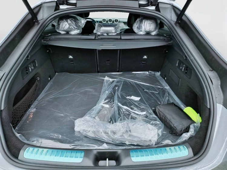 5 - Mercedes-Benz GLC 220 d 4MATIC Coupe