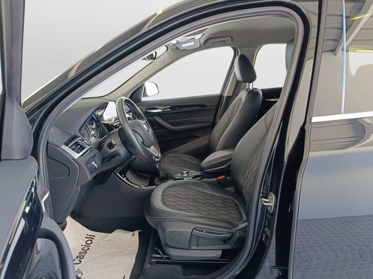 8 - BMW X1 X1 sdrive18d xLine auto my18