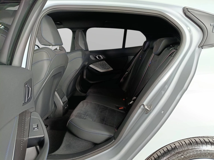 9 - BMW Serie 1 118d MSport Pro auto
