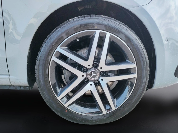 10 - Mercedes-Benz Classe V Extralong 250 d Avantgarde auto