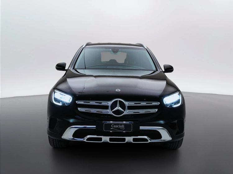 2 - Mercedes-Benz GLC 220 d Sport 4matic auto
