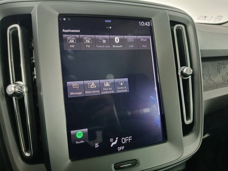 15 - Volvo XC40 XC40 2.0 d3