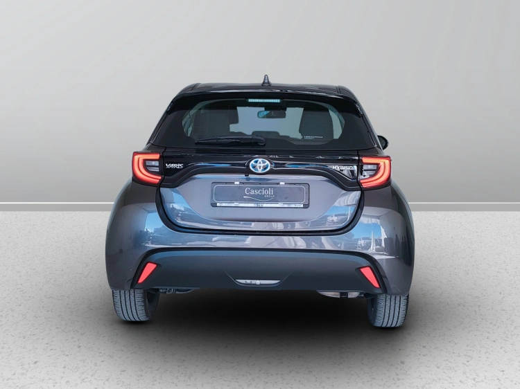 4 - Toyota Yaris Yaris 1.5h Trend
