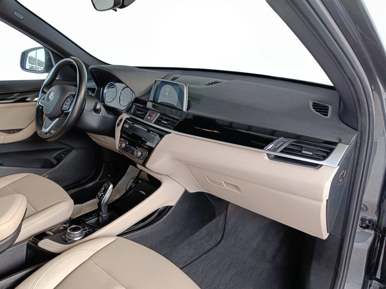 10 - BMW X1 X1 sdrive18d xLine auto my18