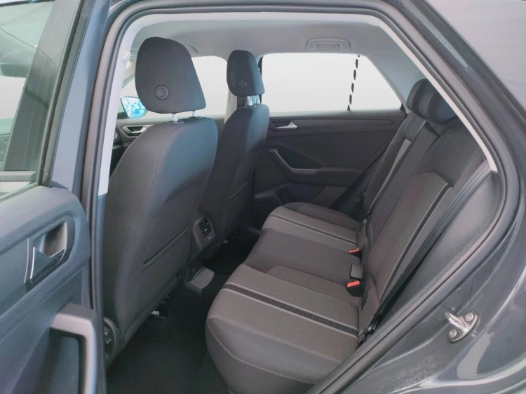 10 - Volkswagen T T-Roc 1.0 tsi Style 115cv