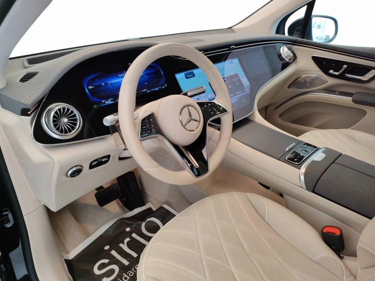 14 - Mercedes-Benz EQS Suv 450 AMG Line Business Class 4matic auto