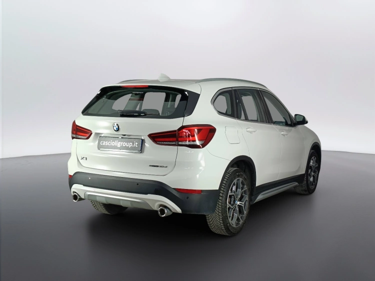 4 - BMW X1 X1 sdrive18d xLine Plus auto