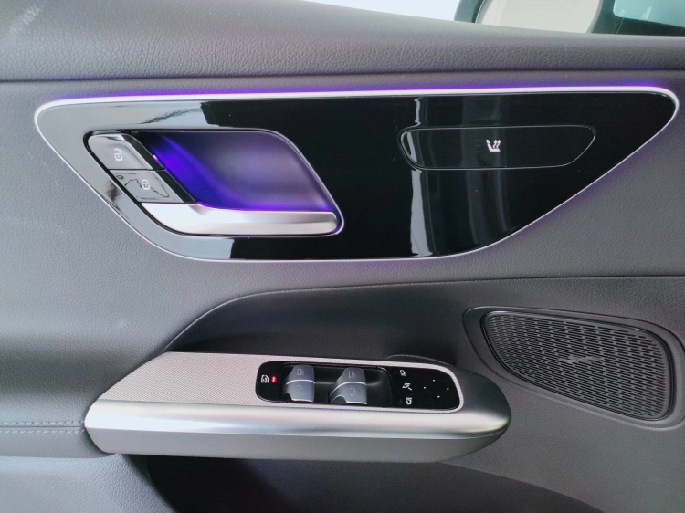 12 - Mercedes-Benz GLC 200 d Advanced 4matic auto