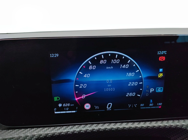 16 - Mercedes-Benz CLA Shooting Brake 180 d Advanced auto