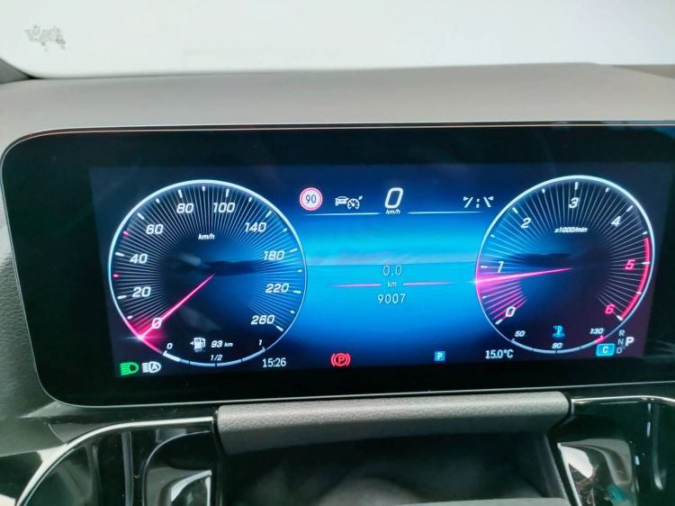 16 - Mercedes-Benz Classe B 180 d AMG Line Advanced Plus auto