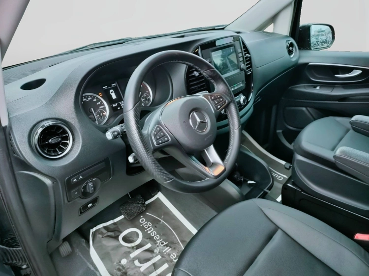 11 - Mercedes Vans Vito 119 cdi long mixto auto my20