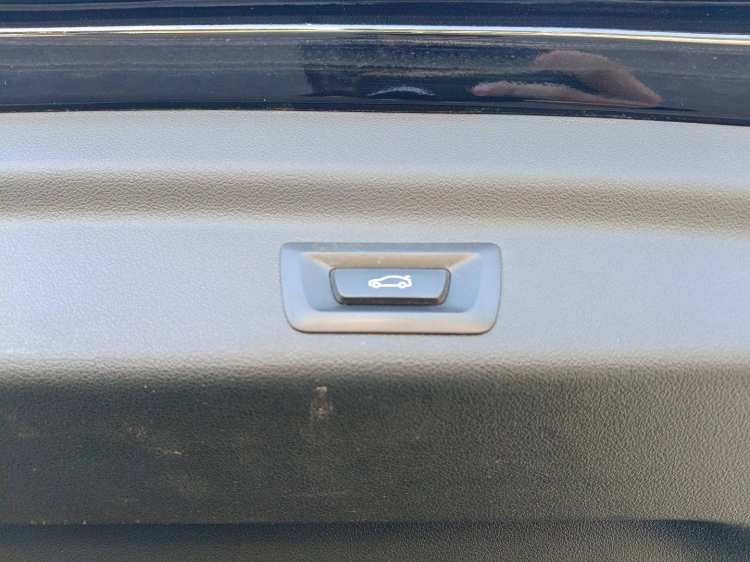 15 - BMW X1 X1 sdrive20i mhev 48V X-Line auto