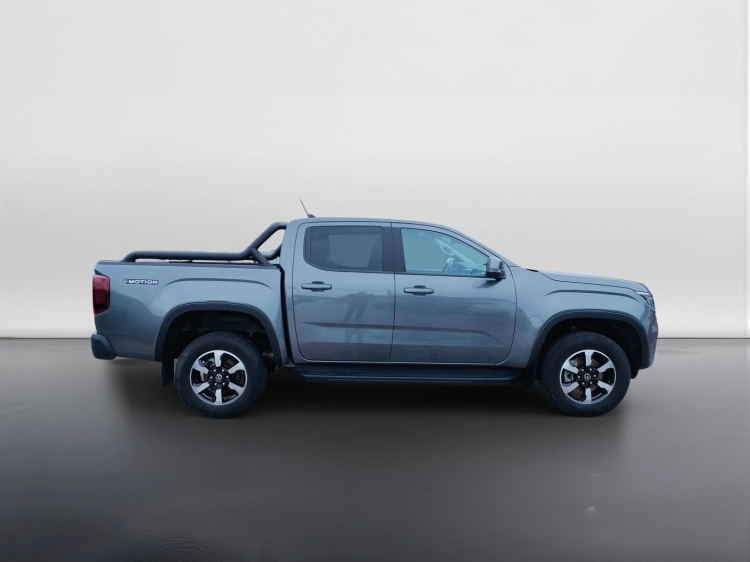 7 - Volkswagen Amarok Amarok 2.0 tdi Life 4motion auto
