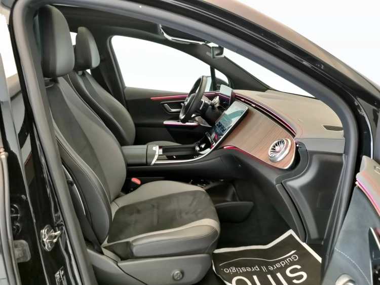 9 - Mercedes-Benz EQE SUV 350 AMG Line Premium 4matic