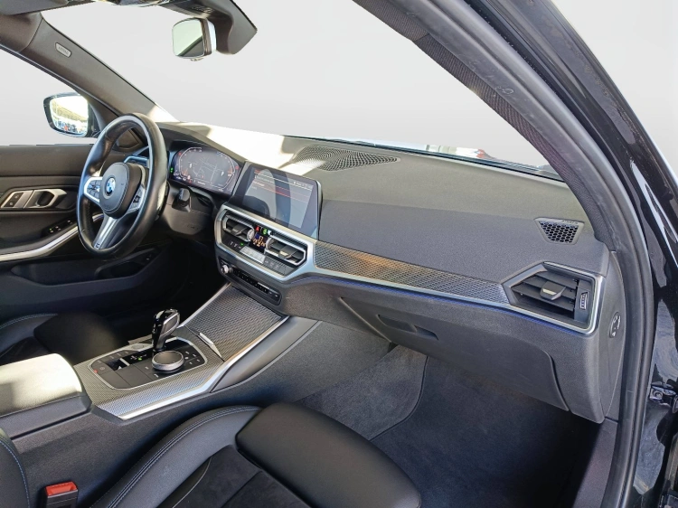 11 - BMW Serie 3 320d Touring mhev 48V xdrive Msport auto