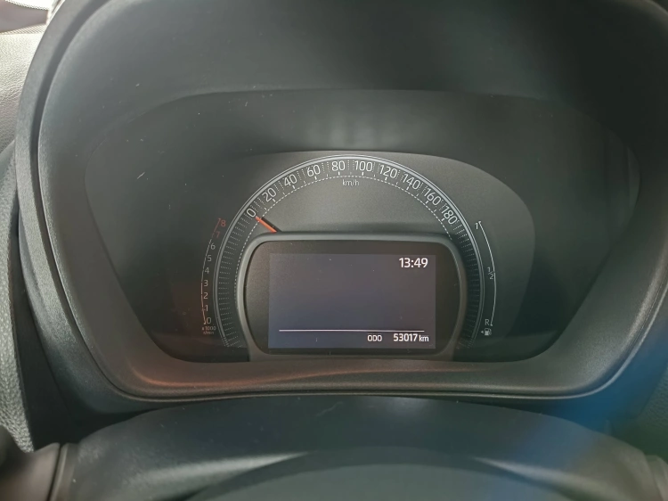 12 - Toyota Aygo X Aygo X 1.0 Lounge 72cv