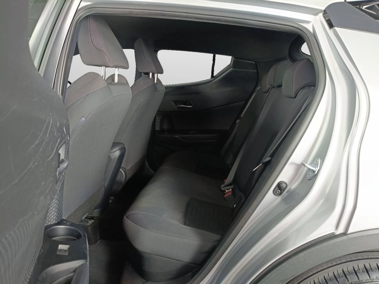 9 - Toyota C-HR C-HR 1.8h Business e-cvt