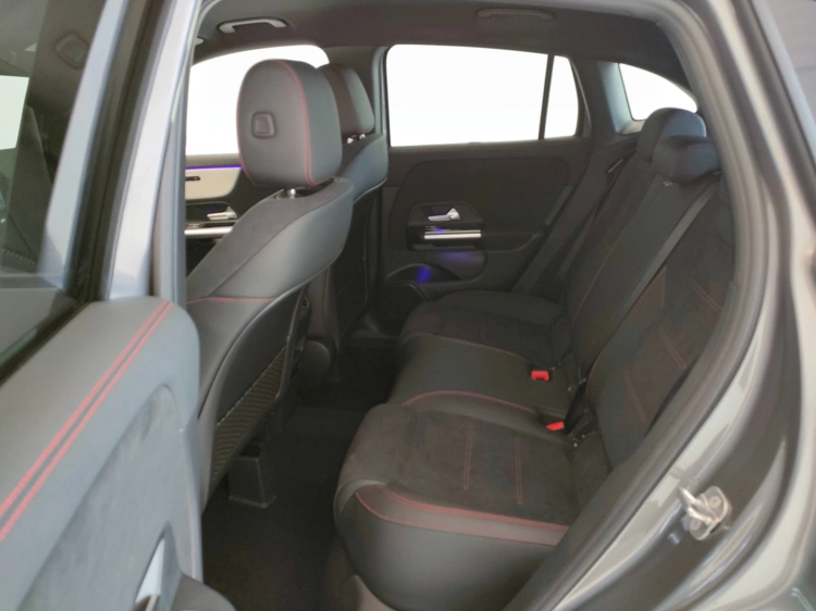 10 - Mercedes-Benz GLA 200 d AMG Line Advanced Plus 4matic auto