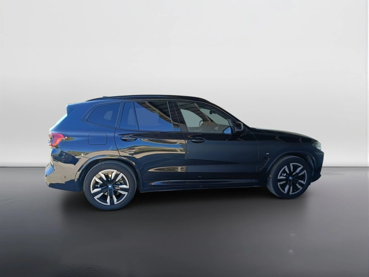 3 - BMW iX3 