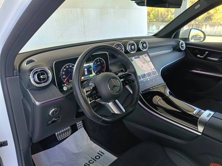 7 - Mercedes-Benz GLC 220 d AMG Premium 4matic auto