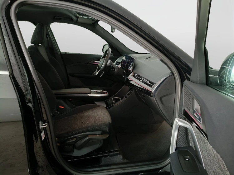 11 - BMW X1 X1 sdrive18d Edition Essence auto