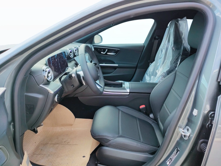 10 - Mercedes-Benz Classe C 220 d 4MATIC Station Wagon Travel Edition