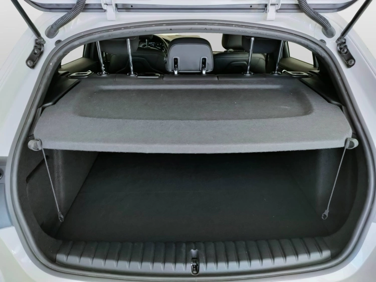 10 - BMW Serie 1 116d Sport auto