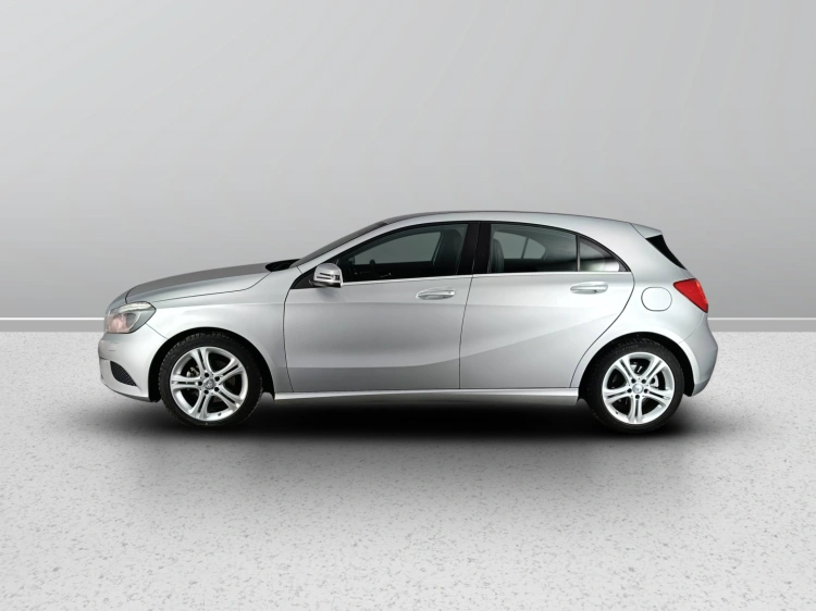 6 - Mercedes-Benz Classe A MERCEDES A180 CDI SE SPORT
