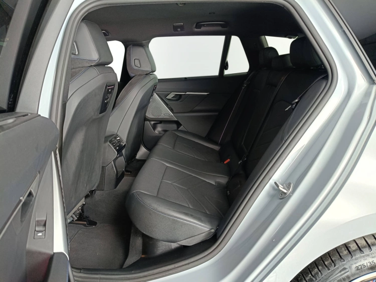 9 - BMW Serie 5 520d Touring 48V xdrive MSport Pro auto