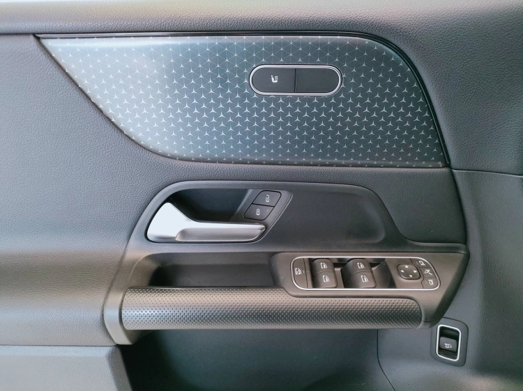 17 - Mercedes-Benz Classe B 180 d Advanced auto