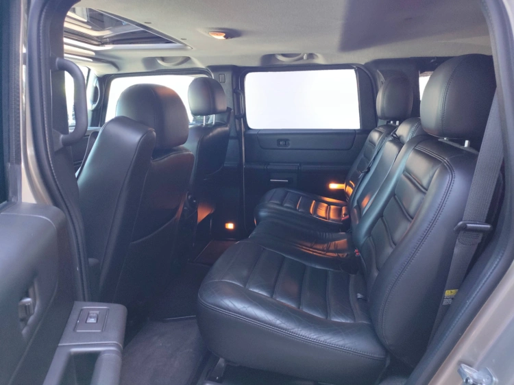 8 - Hummer H2 H2