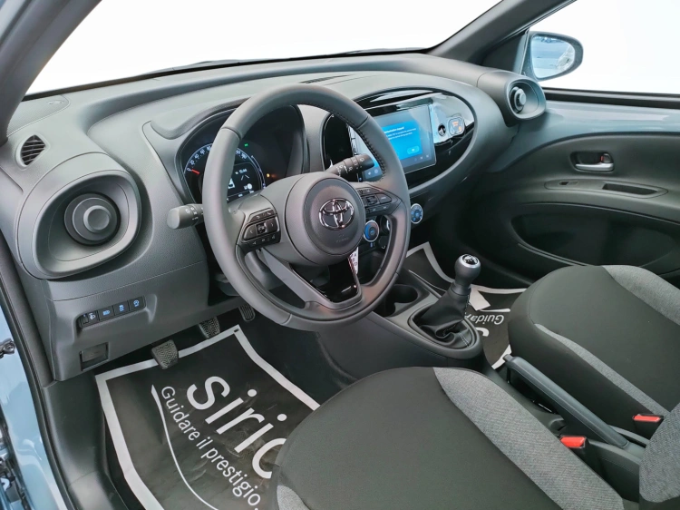 12 - Toyota AYGO X AYGO X 10B MT ACTIVE MY24