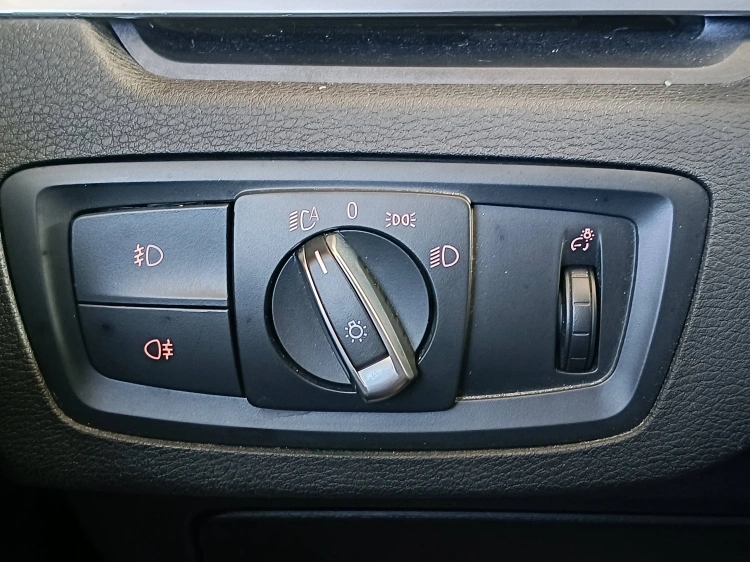 16 - BMW X1 BMW X1 XDRIVE 18D XLINE