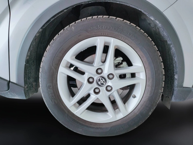 9 - Toyota C-HR C-HR 1.8h Business e-cvt