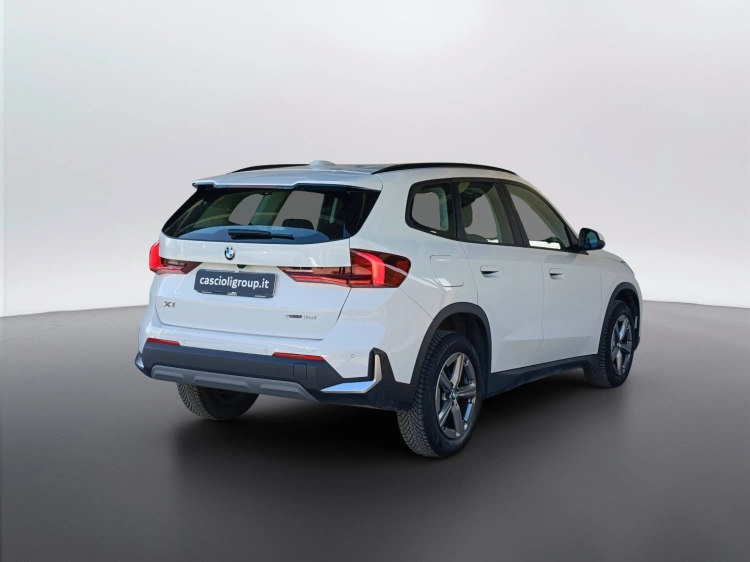 4 - BMW X1 X1 sdrive18d X-Line auto