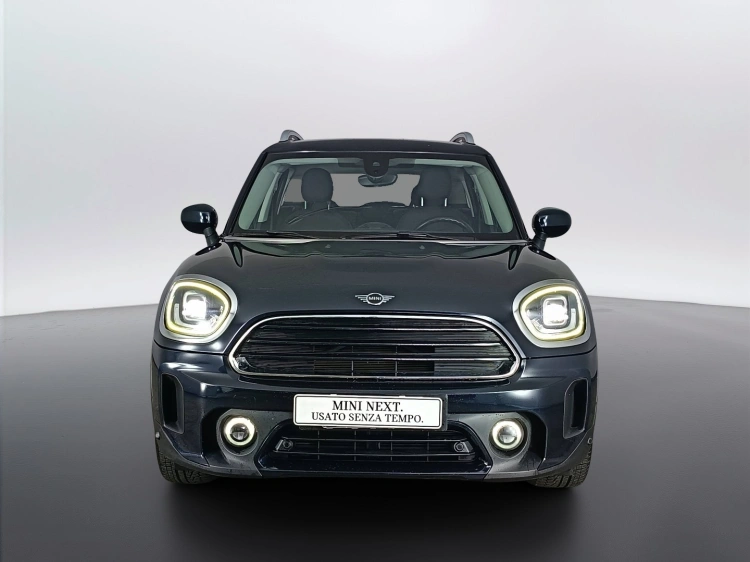 2 - MINI Countryman Mini Countryman 1.5 One D Essential auto