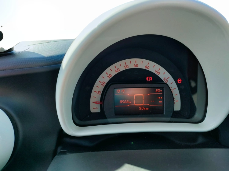13 - smart fortwo Fortwo eq Pulse 4,6kW