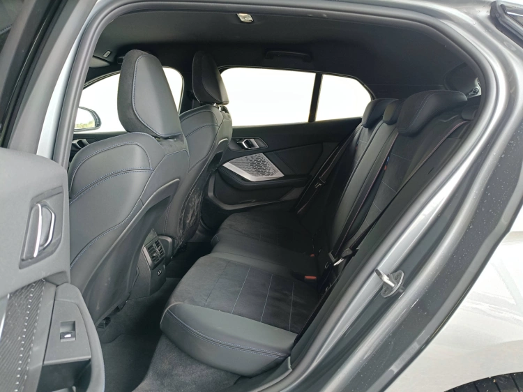 9 - BMW Serie 1 118d MSport Pro auto