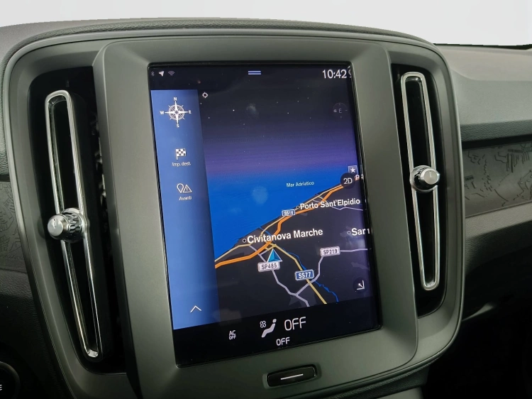 13 - Volvo XC40 XC40 2.0 d3