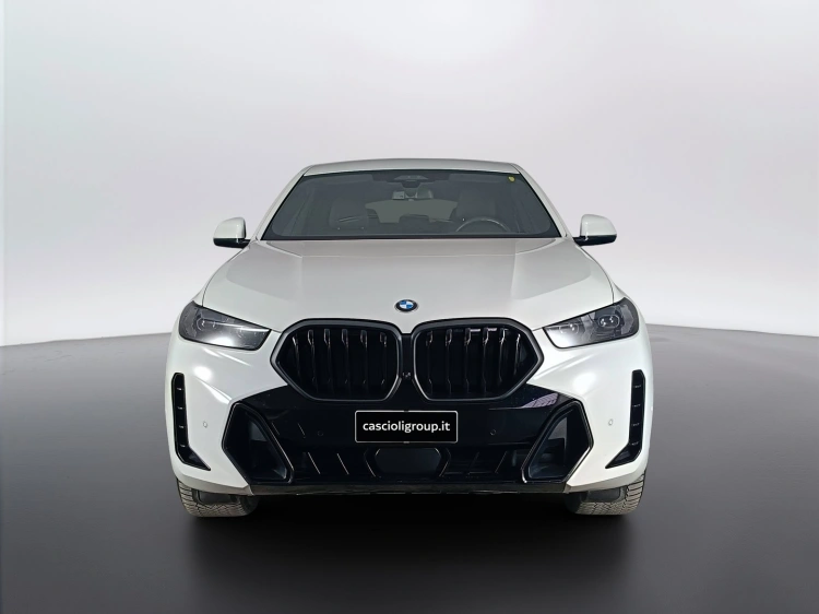 2 - BMW X6 X6 xdrive30d mhev 48V Msport auto