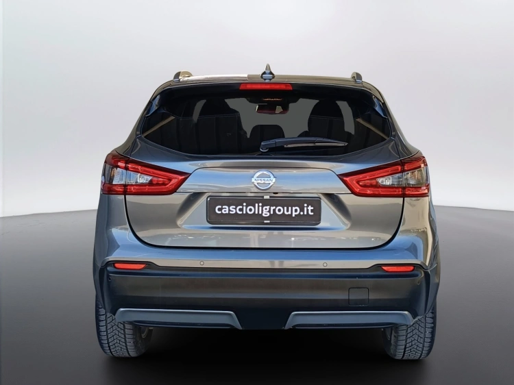 5 - Nissan Qashqai Qashqai 1.5 dci N-Connecta 110cv