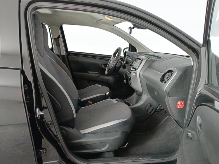 10 - Toyota AYGO TOYOTA Aygo Connect 1.0 VVT-i 72 CV 5 porte x-play MMT