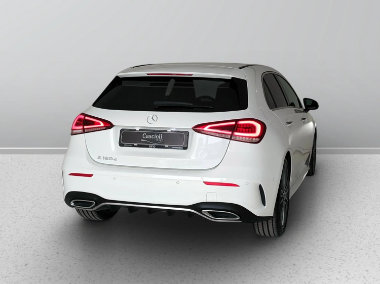 6 - Mercedes-Benz Classe A 180 d Premium auto