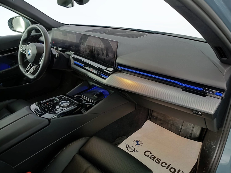 10 - BMW Serie 5 540d Touring 48V xdrive MSport auto