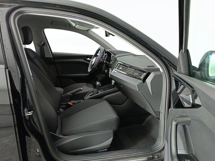 11 - Audi A1 A1 Citycarver 30 1.0 tfsi Identity Contrast 110cv s-tronic